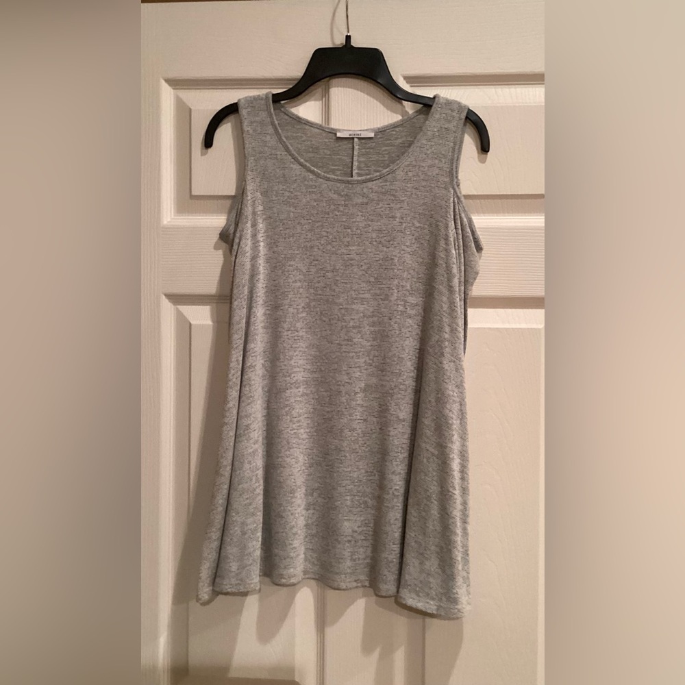 acemi Cold Shoulder Womens top size small